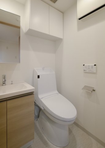 SYFORME KANNAI ※同タイプ参考写真です（カラータイプが異なる場合がございます）