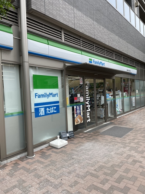 ガーラ・ステーション東神奈川6階 ファミリーマート東神奈川東口店