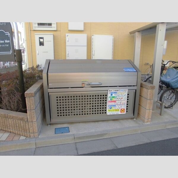 マリーネブラオ ごみ置場