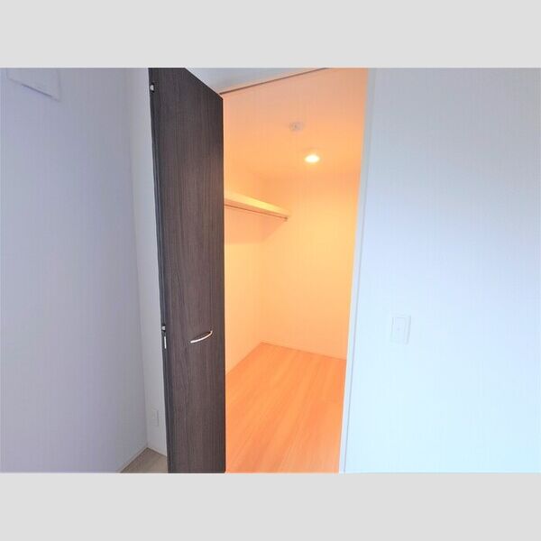 ゼファーコートⅡ301号室 同建物別部屋の参考画像