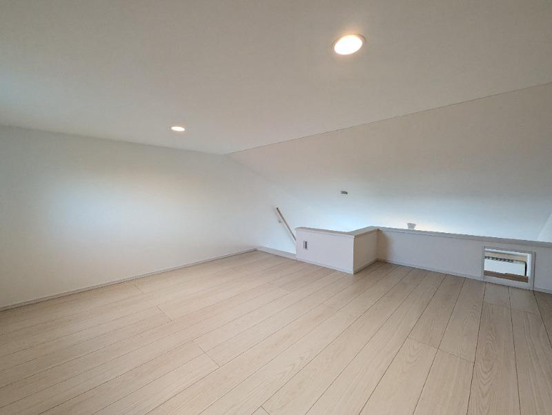 オデッセイ１０2階 内観