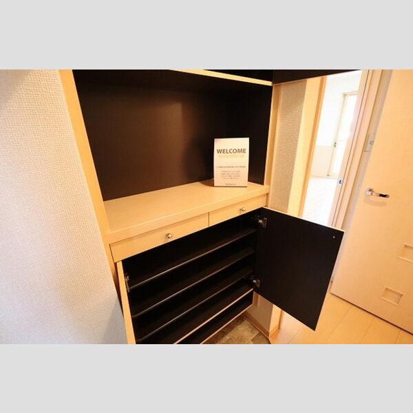 トミージュ103号室 シューズボックス