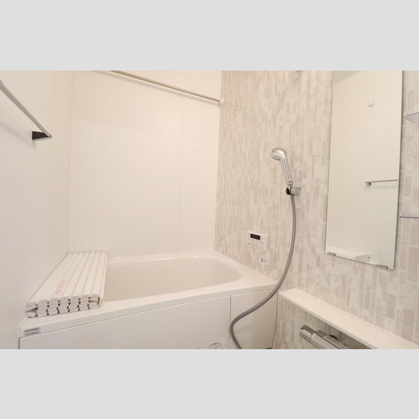 シェーンブルーメ横浜108号室 お風呂