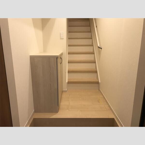 リーブルファイン中宗岡 玄関