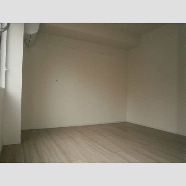 メゾン・ド・アヴニール 洋室6.37帖