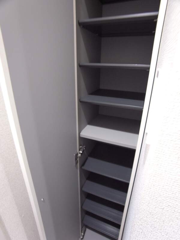 リリックコートひまわり 玄関