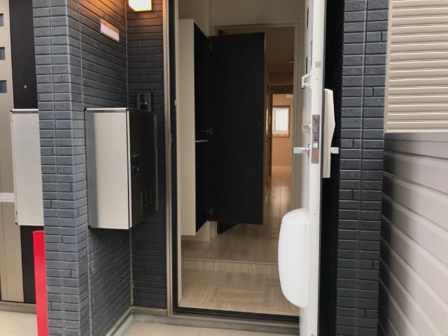 Arrietty（アリエッティ） 玄関