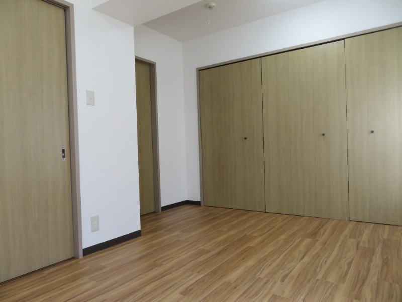 プラザ矢部2階 内観