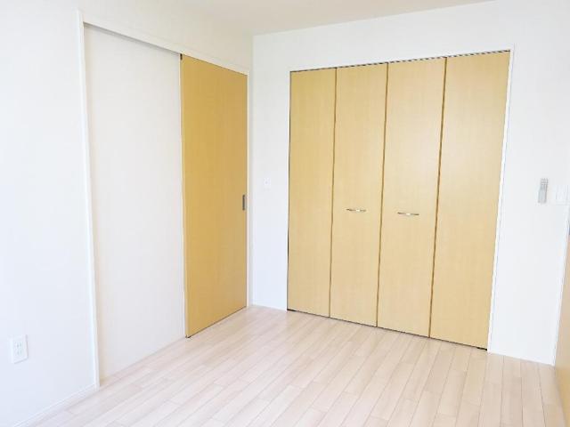 エル・クーレ 洋室