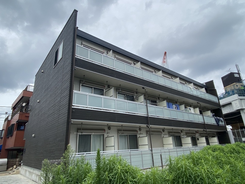 リブリ・Y's諏訪町1階 エントランス