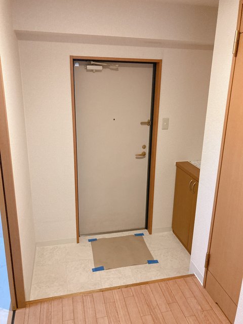 トレゾール横濱小机0203号室 玄関