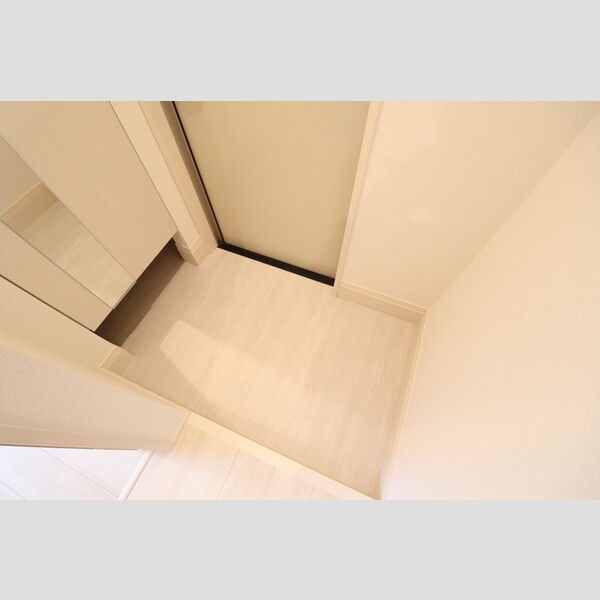 ファミリア.T103号室 玄関