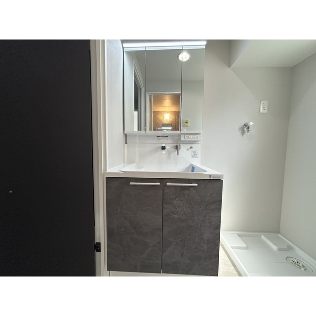 uハウス103号室 内観