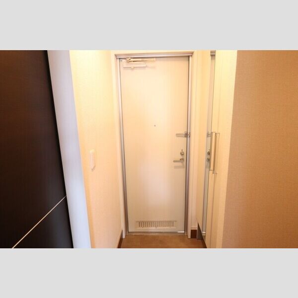 リバーパーク蒲生　C 玄関