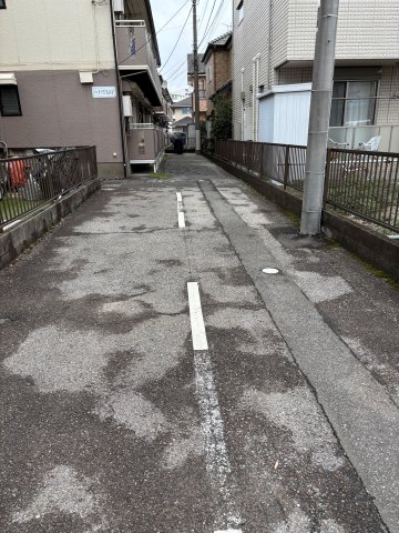 ハイツひるみF 駐車場