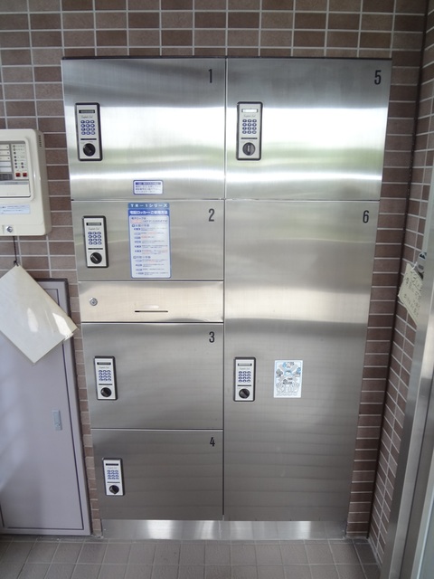 ルプティベベ0305号室 宅配ボックス