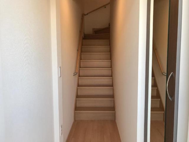 カーロ　オルテンシア　caroortensia202号室 階段（イメージ）