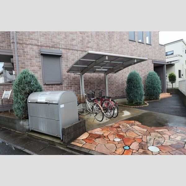 カリーナ　カーサ 駐輪場