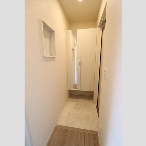 Holy　Lands302号室 玄関