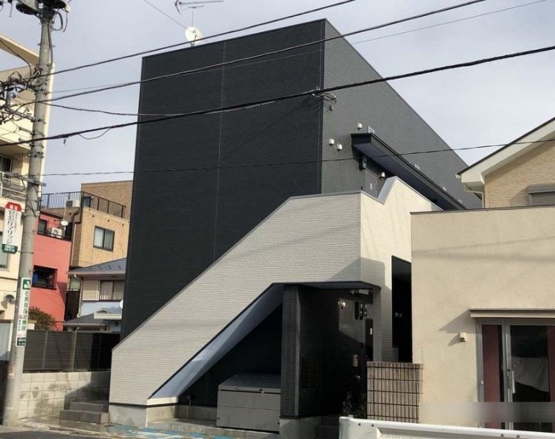 スリジエ 大宮の外観画像