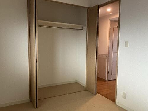 ライオンズマンション鎌倉七里ガ浜海岸3階 クロゼット