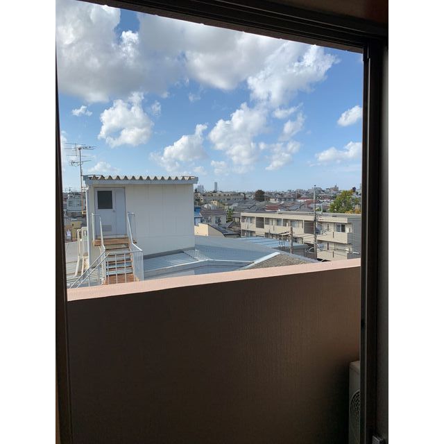 ニューシティアパートメンツ久が原0503号室 バルコニー