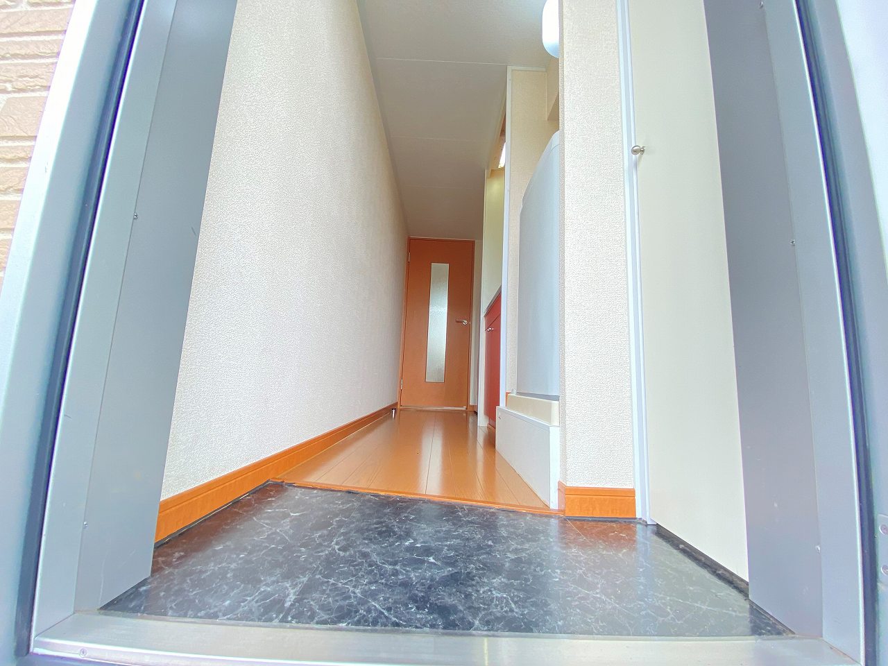 レオパレスヴィラ　エリカシオン 玄関