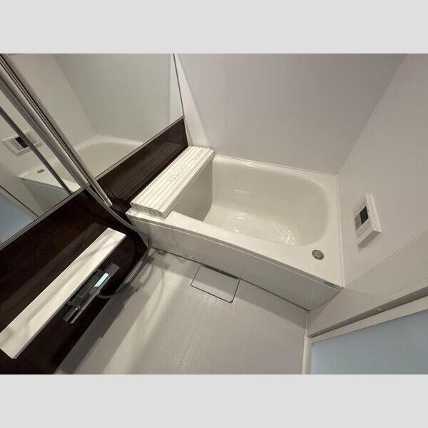 セレスティア南花畑Ⅲ206号室 浴室