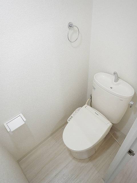 代田グリーンハイム 清潔感のあるトイレです