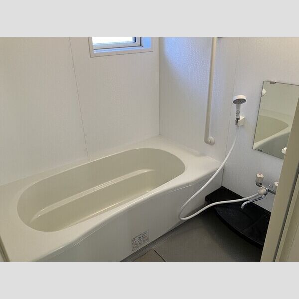 リビングタウンほたる野　E101号室 浴室