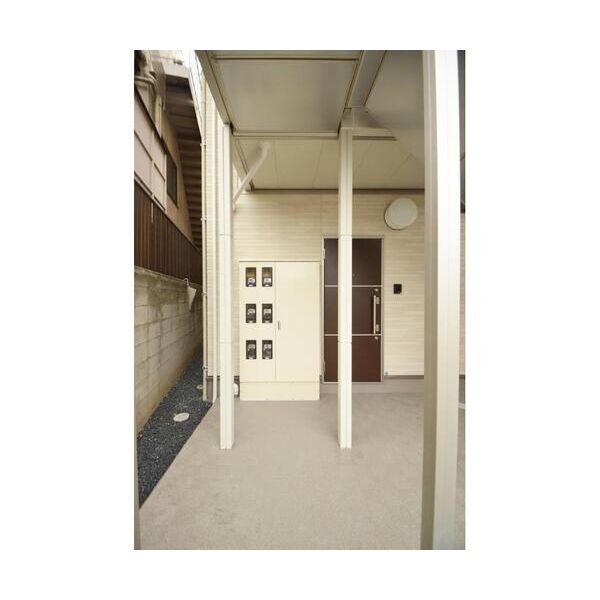 ブルーミングフィルド川崎102号室 エントランス