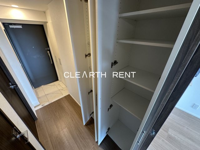 プラシア蒲田 ＴＨＥ ＧＲＡＮＤ ＲＥＳＩＤＥＮＣＥ6階 あったら便利な廊下収納