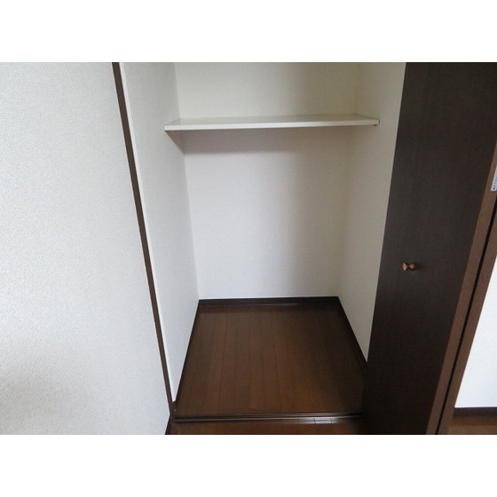 クレール秀光0302号室 収納