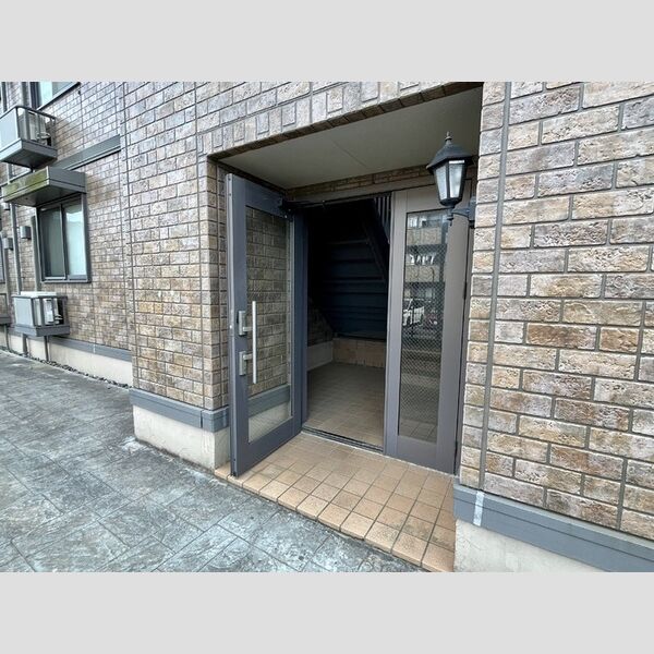 ベルデュール　A・B エントランス