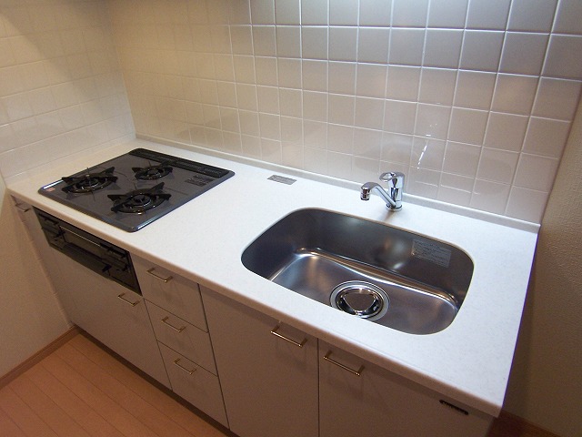 グラントレゾール明大前 内観