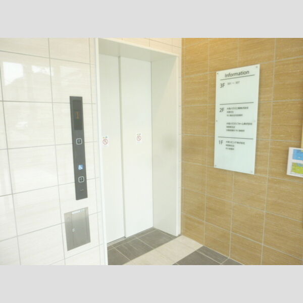 エターナル市川八幡 エレベータ