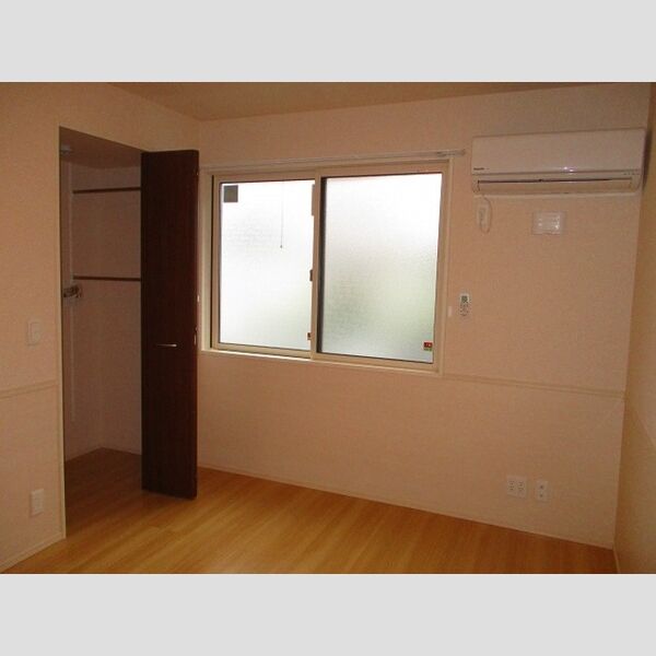 グレイス周西101号室 居室