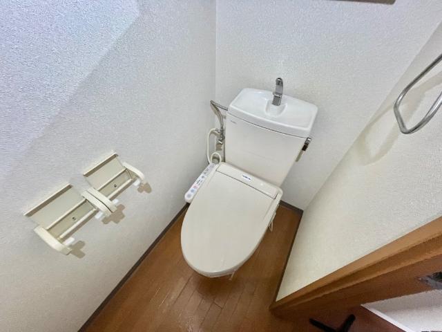 メゾン・ラクウショウ トイレ