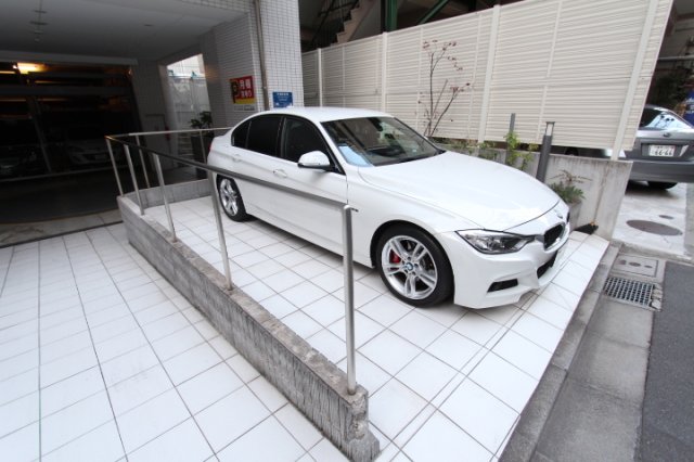プラウドフラット神楽坂Ⅱ 駐車場