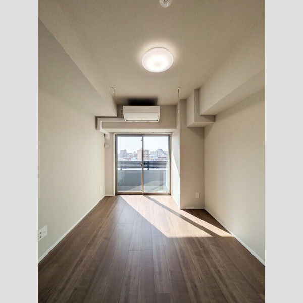 サンジョイアゼロ702号室 洋室6.8帖