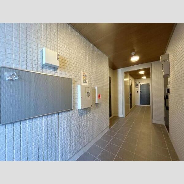 セレスティア西保木間 ロビー