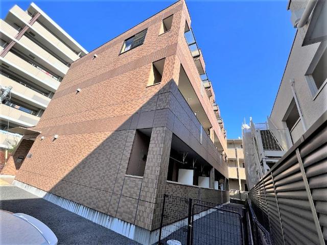 アンベリール上大岡 外観写真（昼）