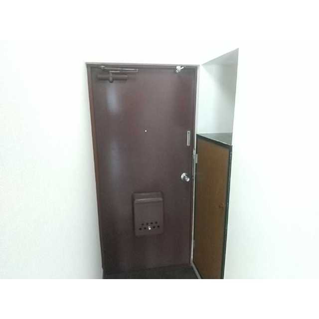 上水ハイツ 玄関
