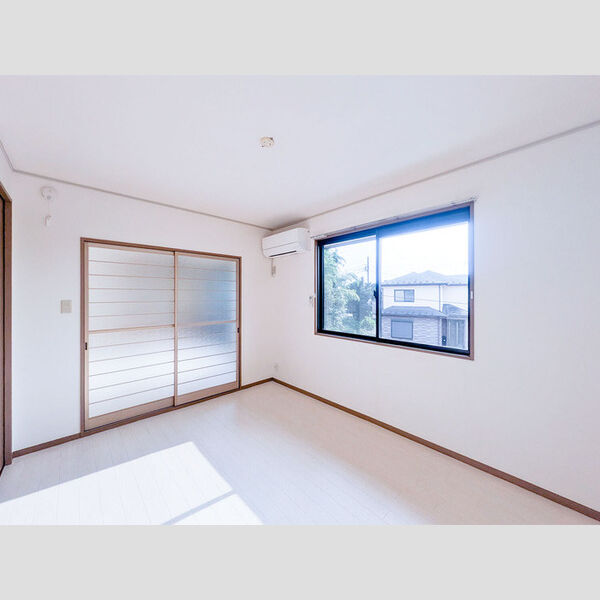 カロンアイリス201号室 洋室