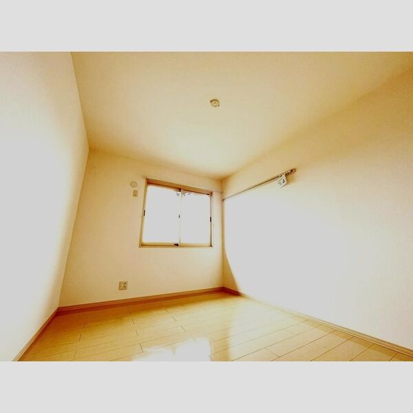 グランメール桜町　C202号室 洋室