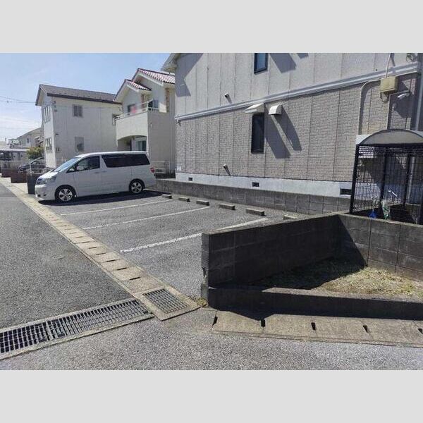 オーシャンサイド　Ⅰ 駐車場