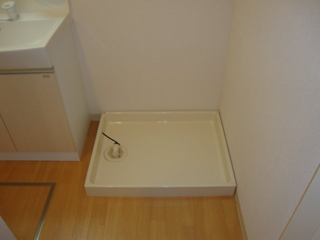 ラ・ジヴェルニー 室内洗濯機置き場