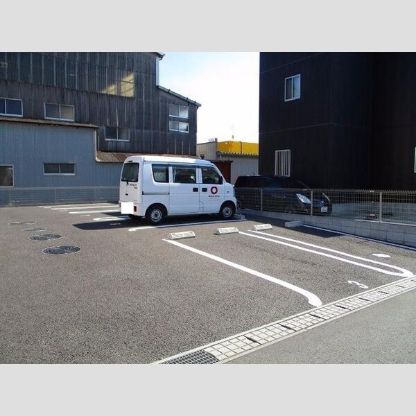 ボナヴィータ 駐車場