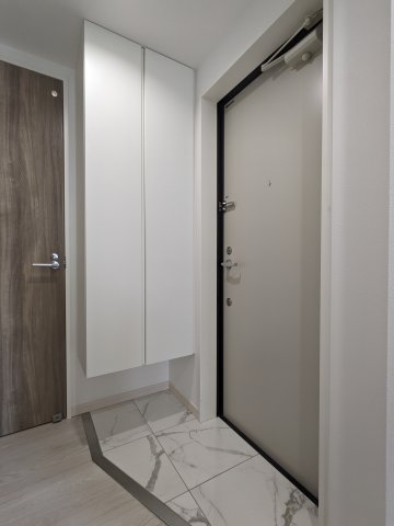 湯島レジデンス0402号室 玄関