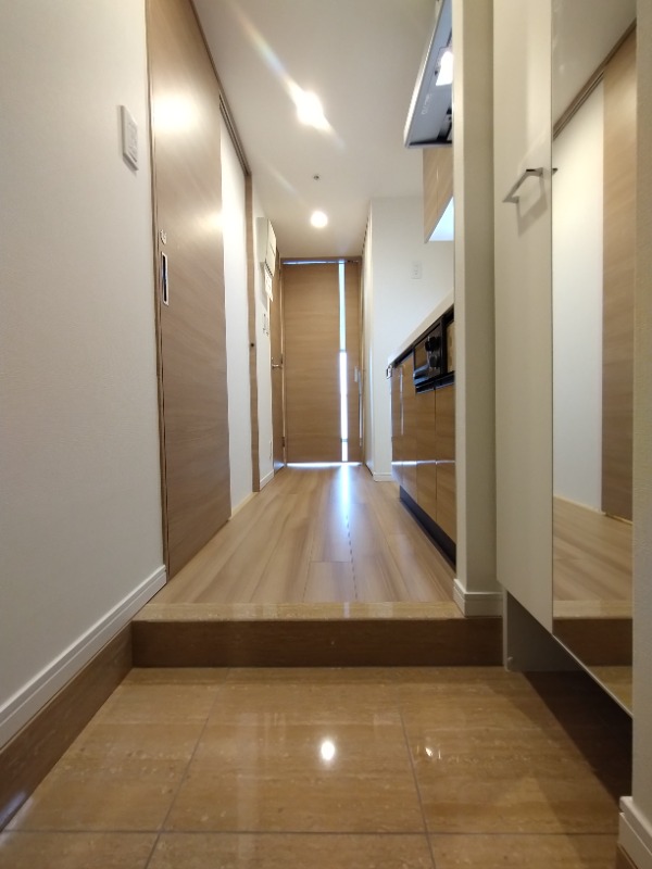 クレイシア門前仲町 玄関